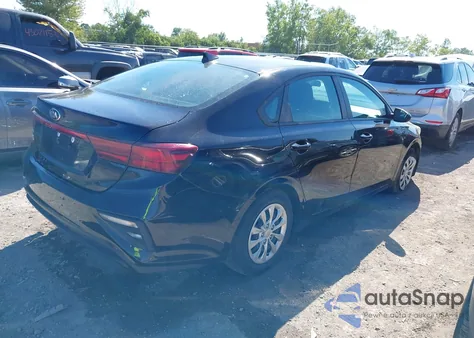 2021 Kia Forte Fe из США, поврежденный, VIN 3KPF24AD9ME319732